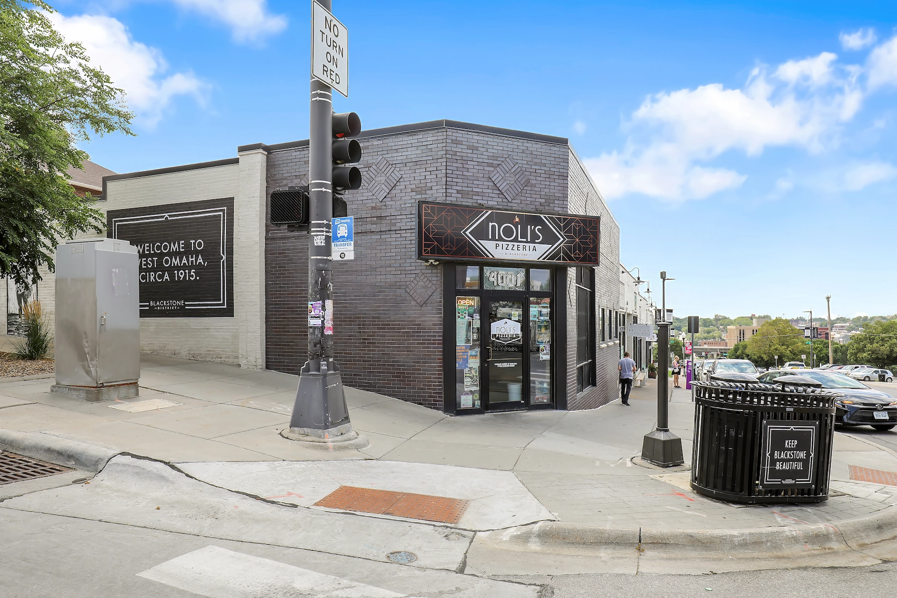 Shoppes at Blackstone retail strip and townhomes in Omaha's Blackstone District