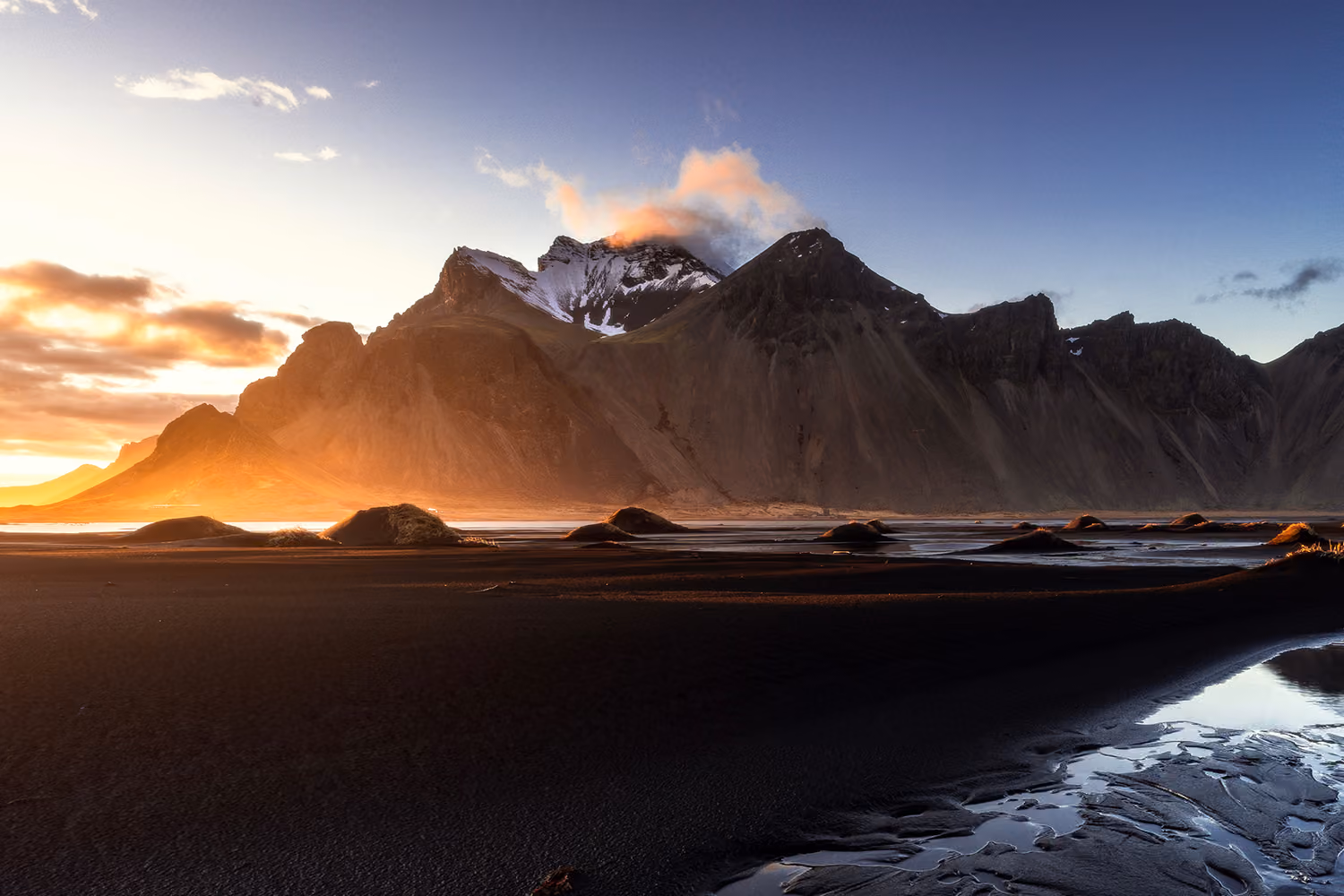 This is the Thumbnail for the Iceland: 6 Days - Fire, Ice & The Volcanic Core item
