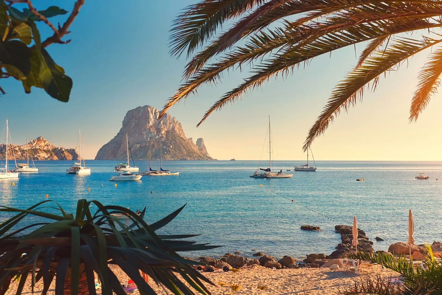 This is the Thumbnail for the Travel Guide: Ibiza item