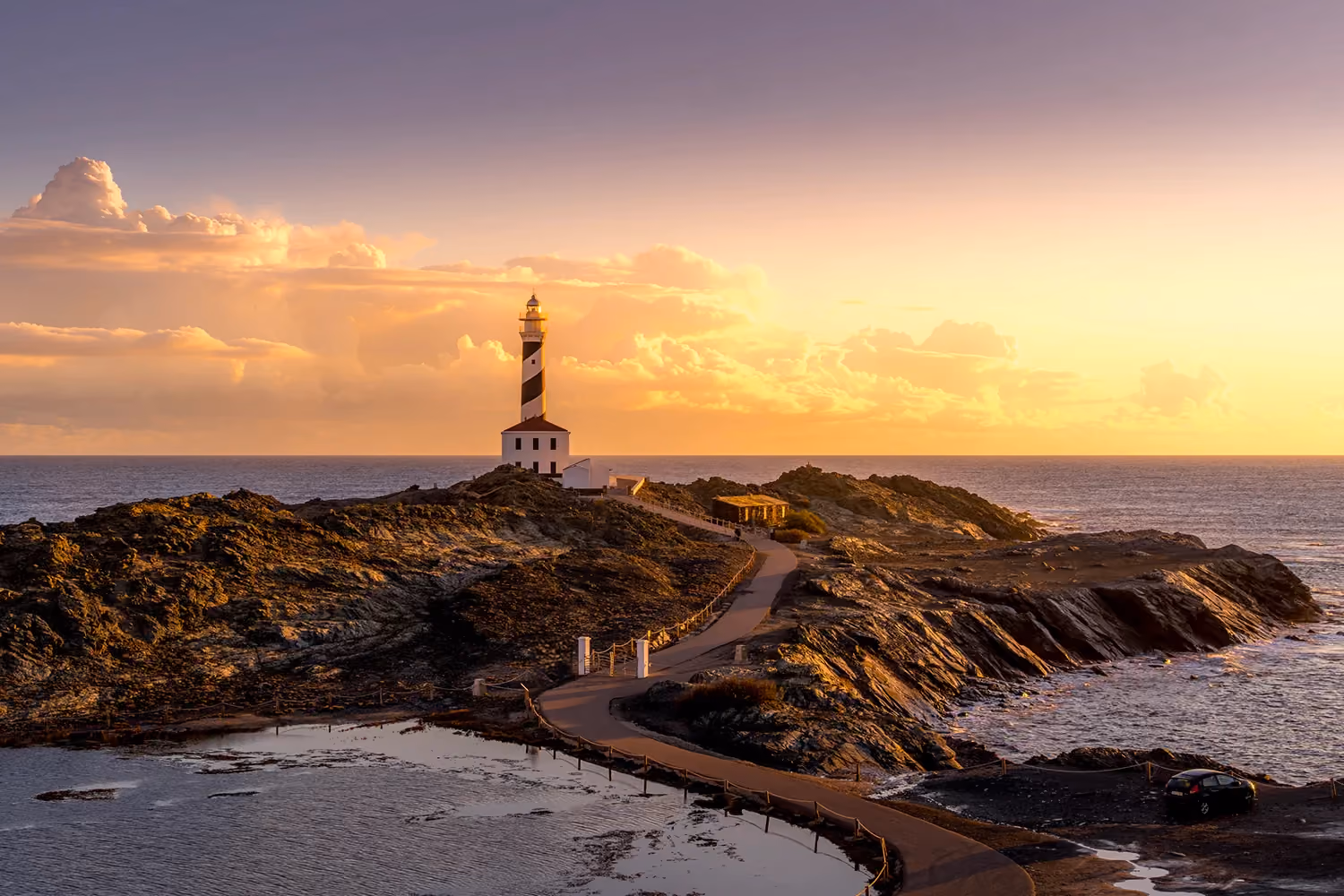 This is the Thumbnail for the Travel Guide: Menorca item