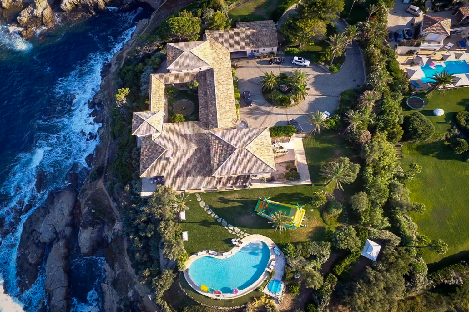 This is the Thumbnail for the Luxury Waterfront Villa in St. Tropez With Infinity Pool, Direct Sea Access, and a Jacuzzi item