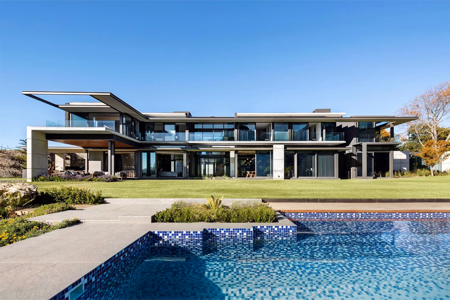 This is the Thumbnail for the Luxurious Modern Villa in Cape Town with Garden, Pool and Mountain Views item