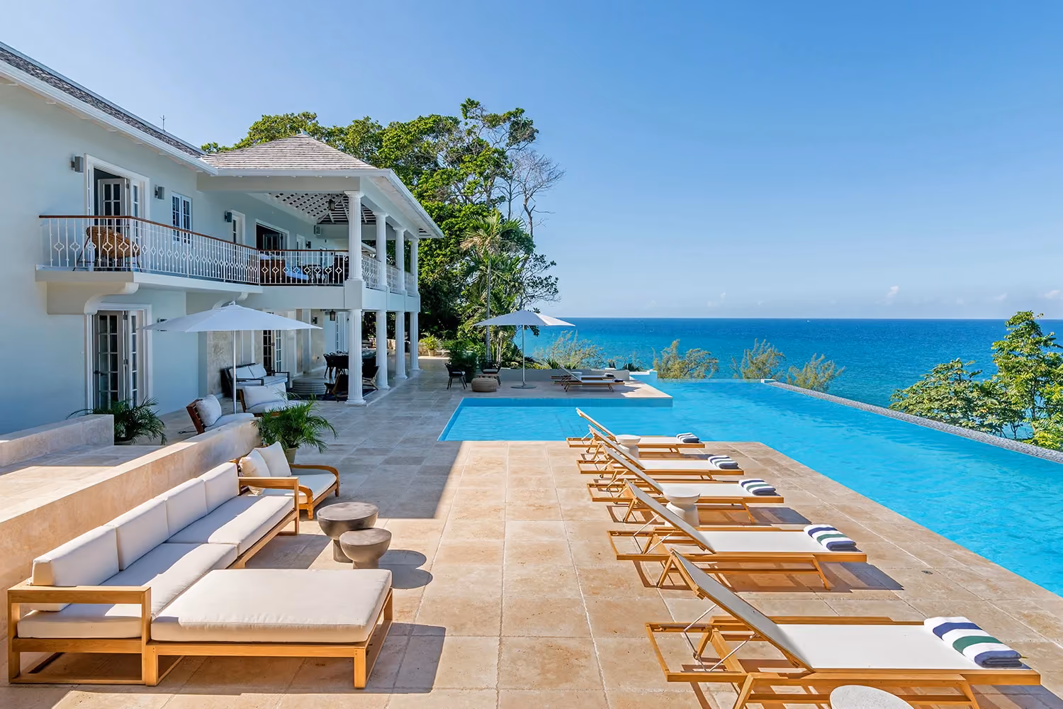 This is the Thumbnail for the Ocho Rios Residence With Private Freshwater Infinity Pool, Gym, Tennis Court & 10,000 SqFt Sandy Cove item