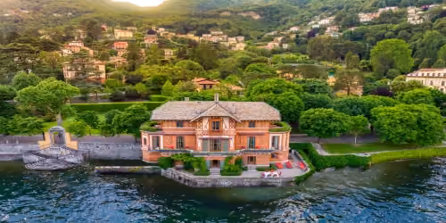 This is the Thumbnail for the Architectural Gem in Historic Estate With Lakefront Location, Gardens & Resort Pool, Gym & Tennis Courts item