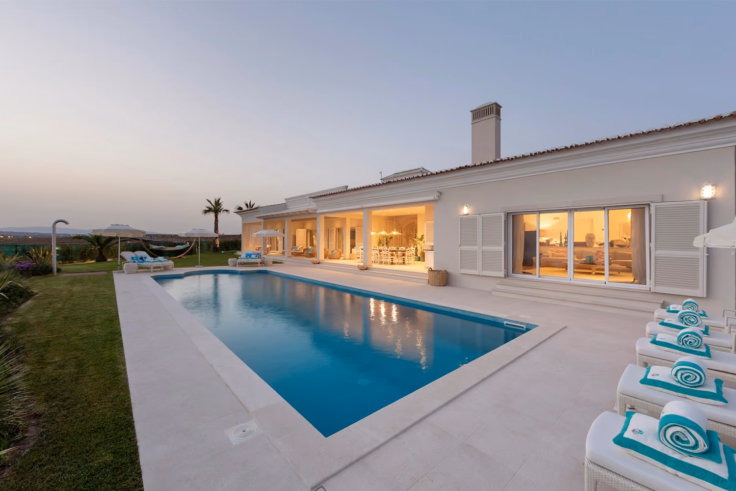 This is the Thumbnail for the Boho-Chic Beach House With Private Pool and Beachfront Location in Galé item