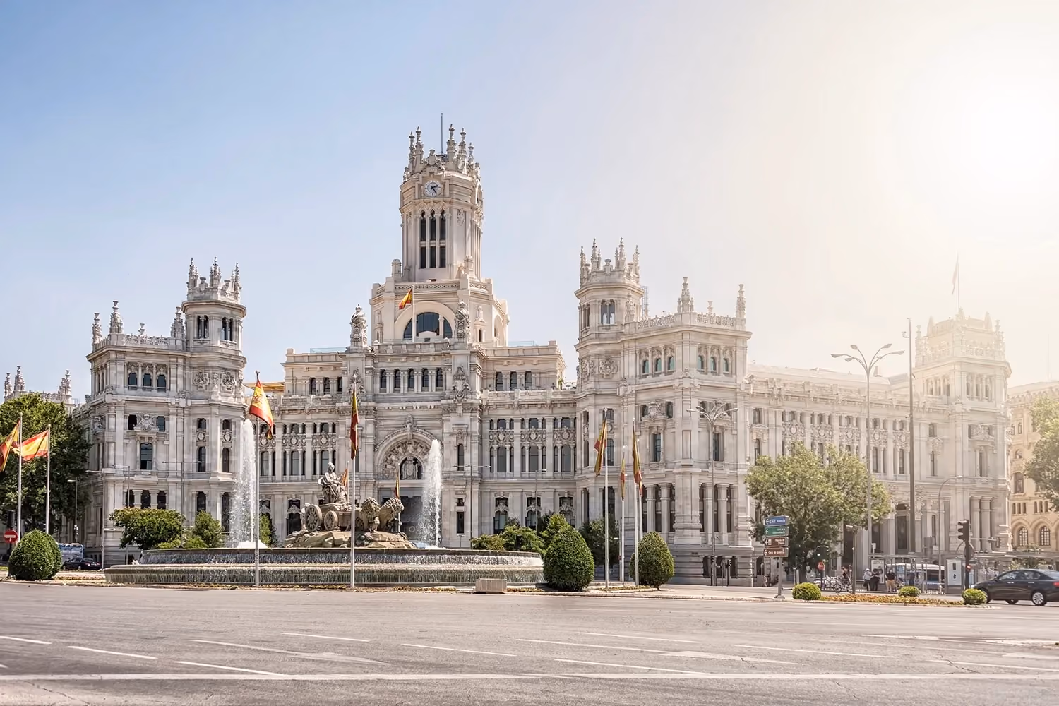 This is the Thumbnail for the Travel Guide: Madrid item