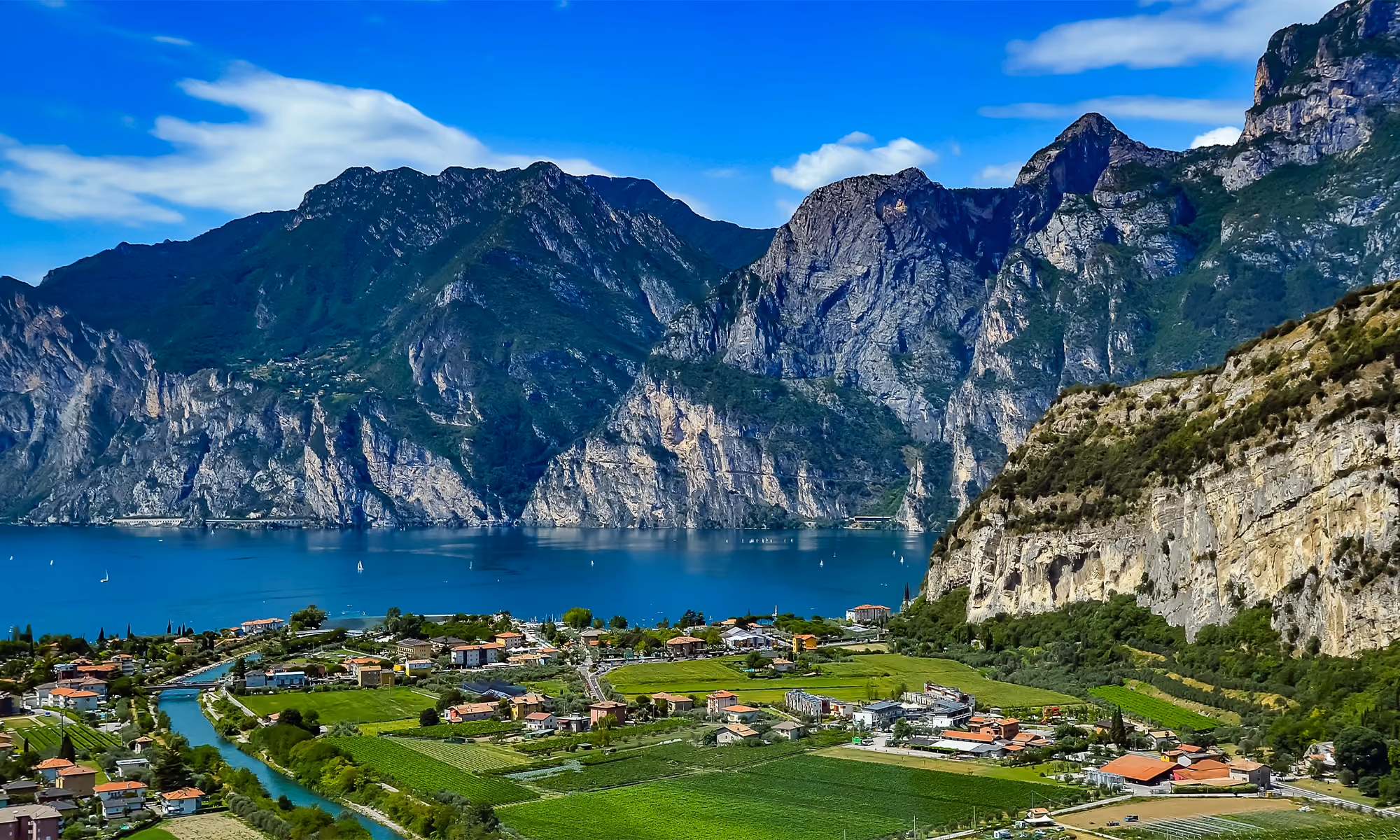 This is the Hero Image for the Lake Garda item