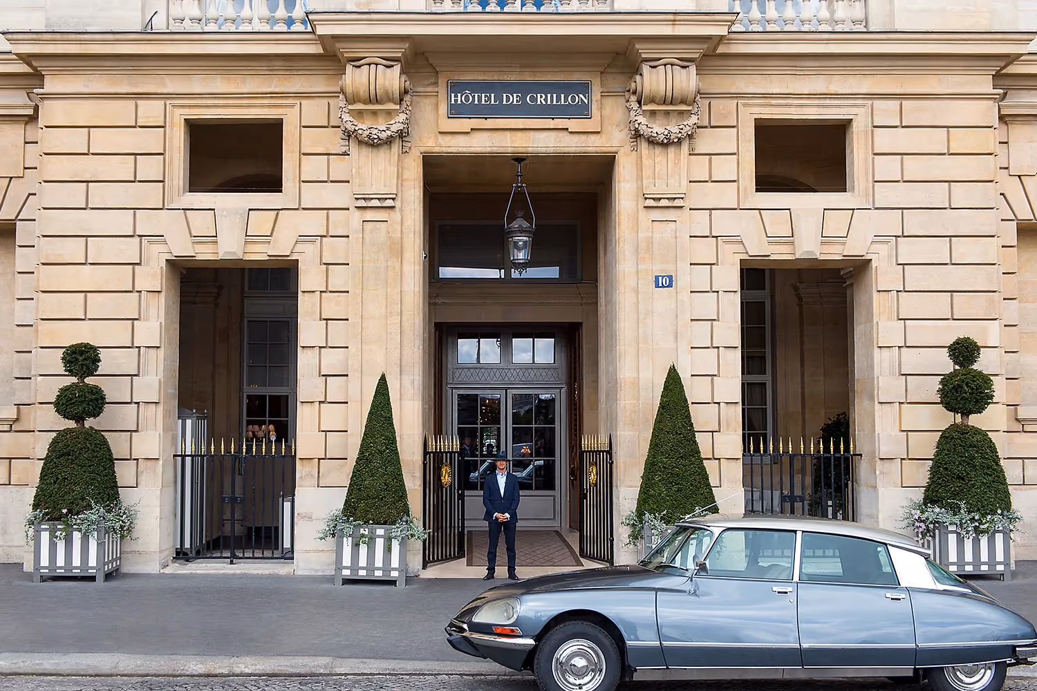 This is the Thumbnail for the Hôtel de Crillon, A Rosewood Hotel item