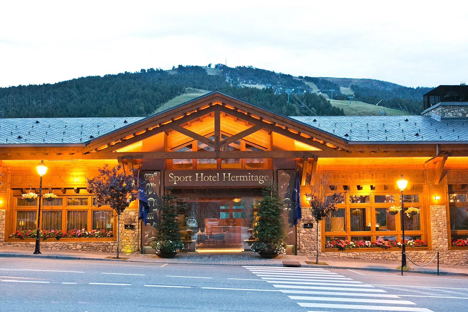This is the Thumbnail for the Sport Hotel Hermitage & Spa  item