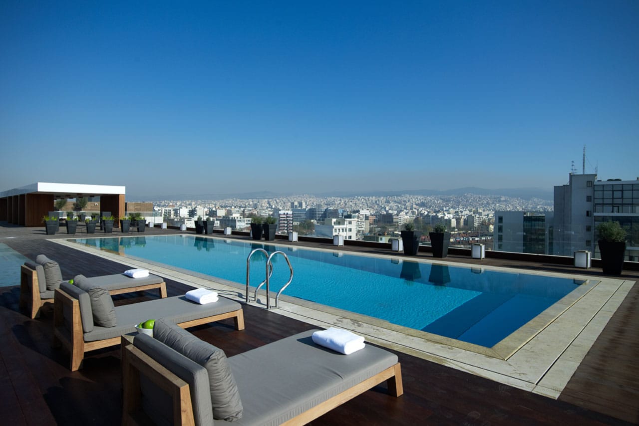 luxury-hotel-in-Greece.jpg