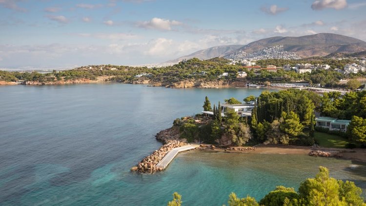 luxury-resort-in-athens.jpg