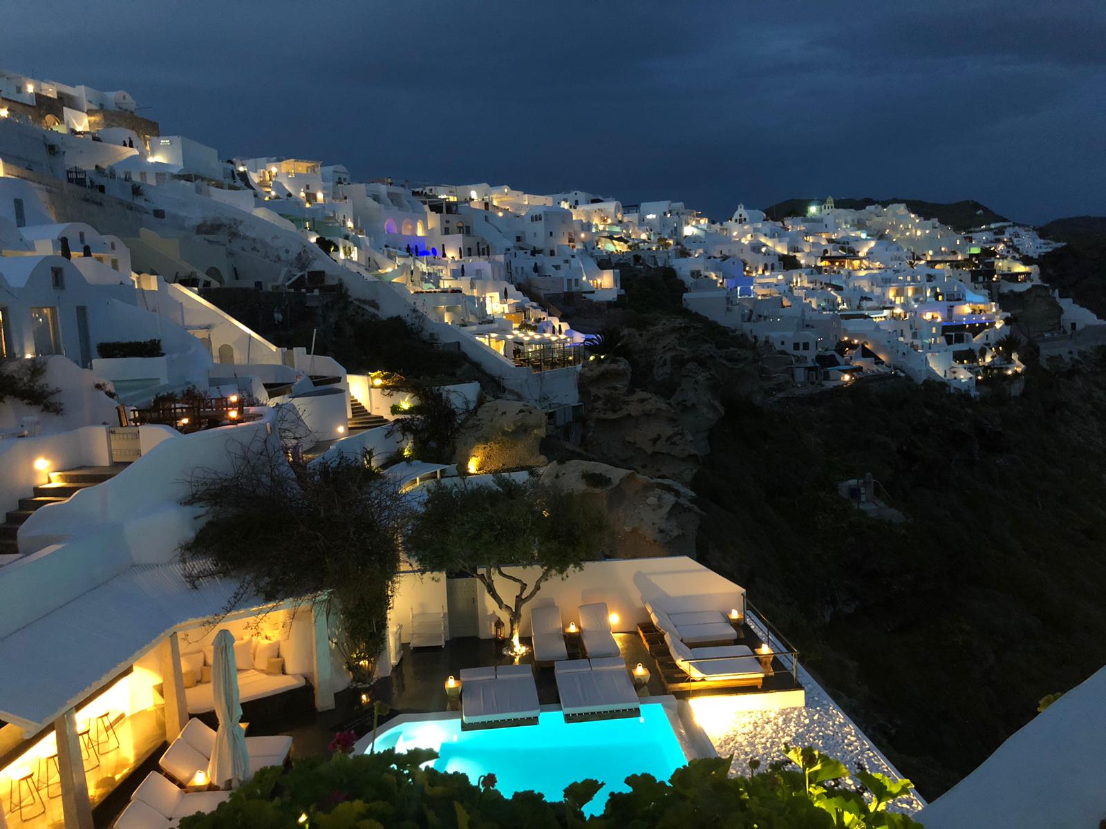 luxury-resorts-in-Greece.jpg