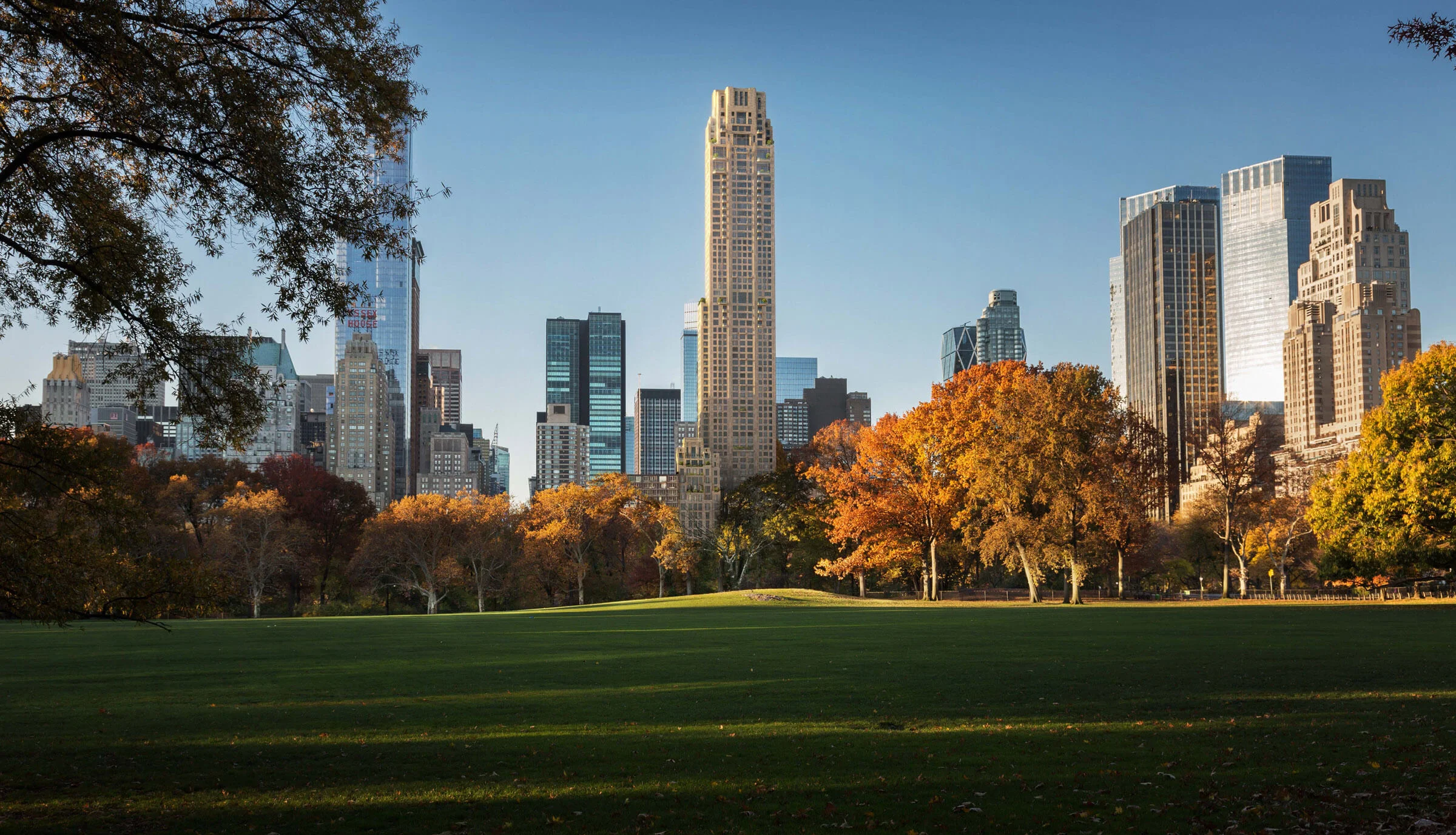 This is the Thumbnail for the $*238*m SALE *of* NY PENTHOUSE SMASHES U.S. REAL ESTATE RECORD item