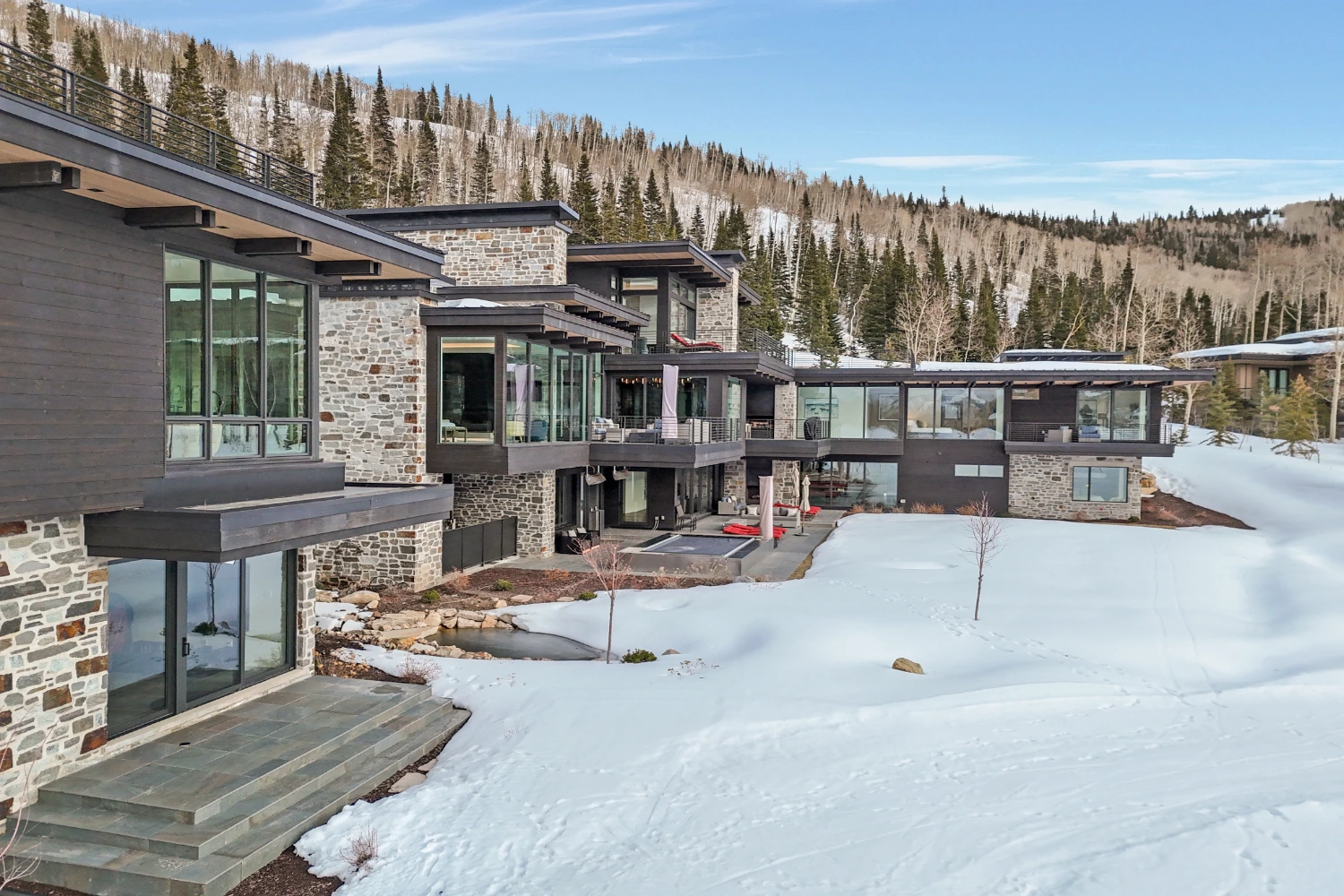 This is the Thumbnail for the Luxury Mountain Estate in Park City With Rooftop Hot Tub, and Mountain Views item