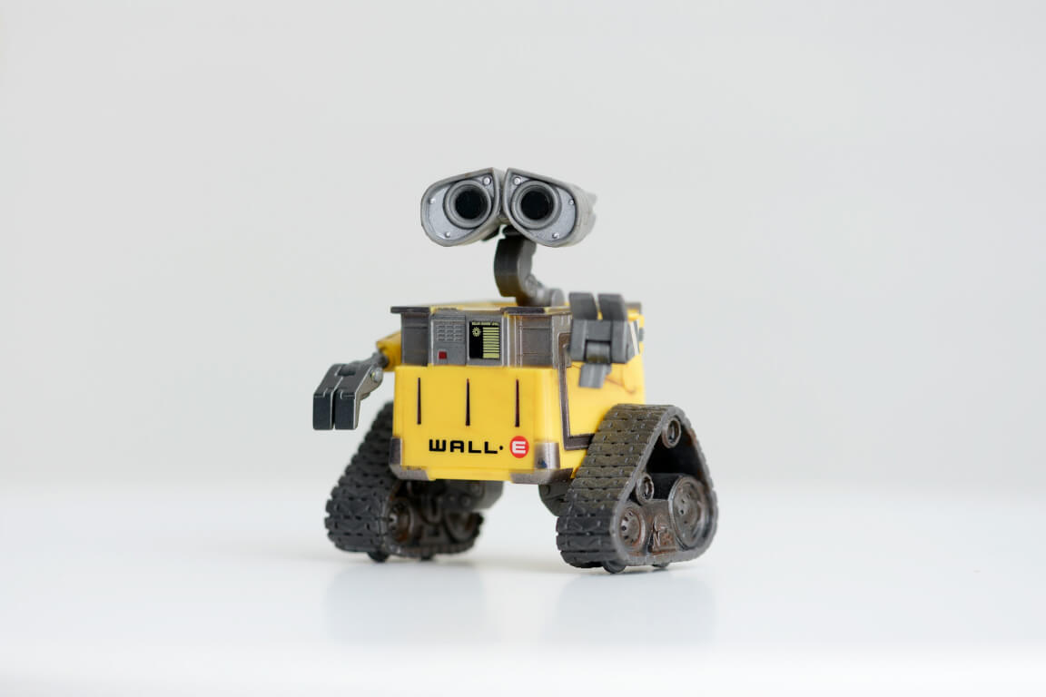 A day in the life of a delivery robot