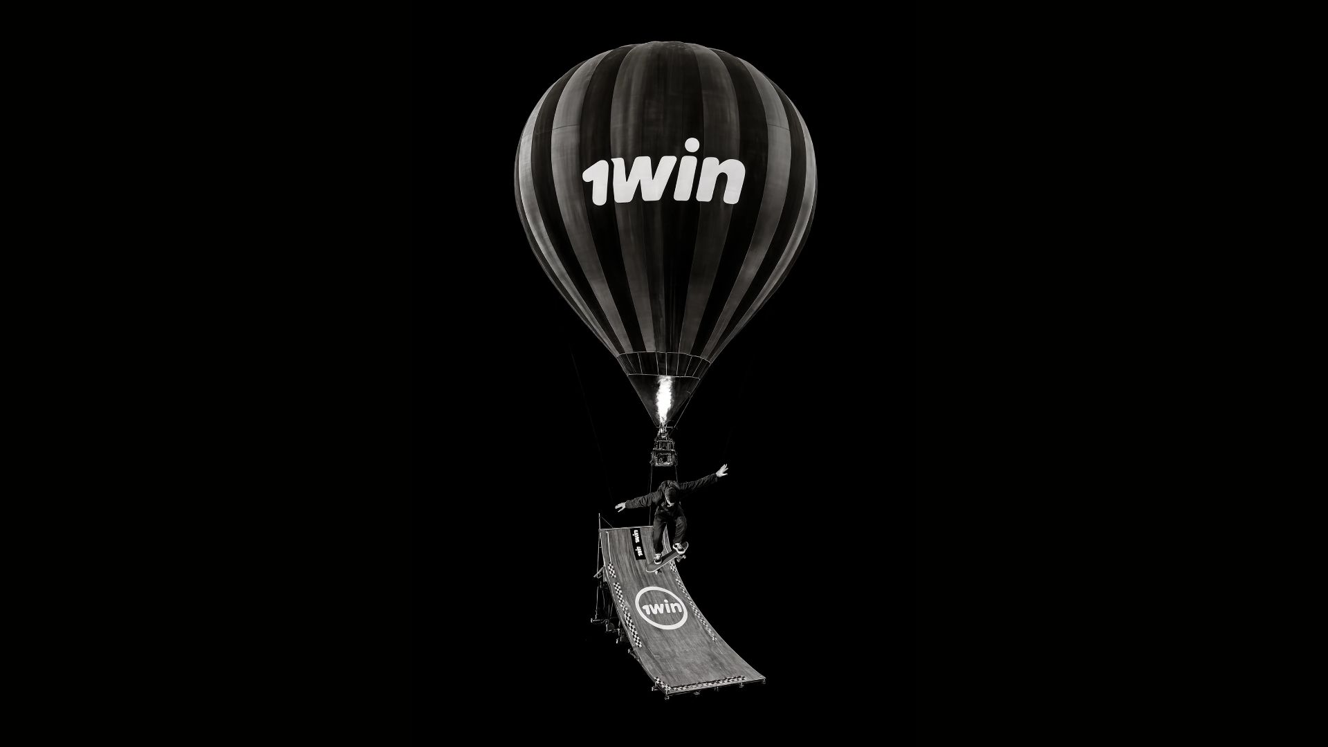 1win response to Stake's air balloon stunt