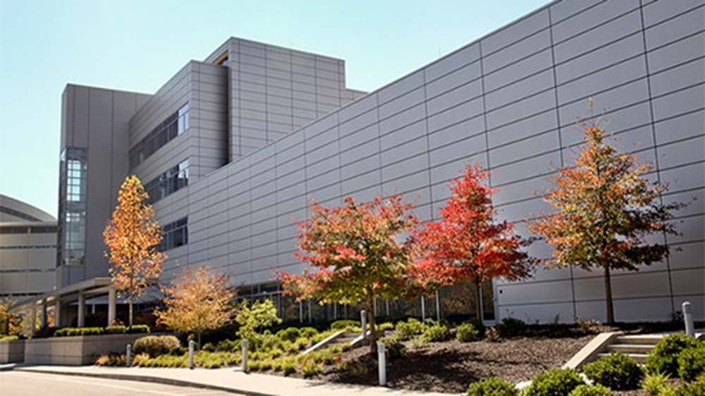 Center for Nanophase Materials Sciences facilities.