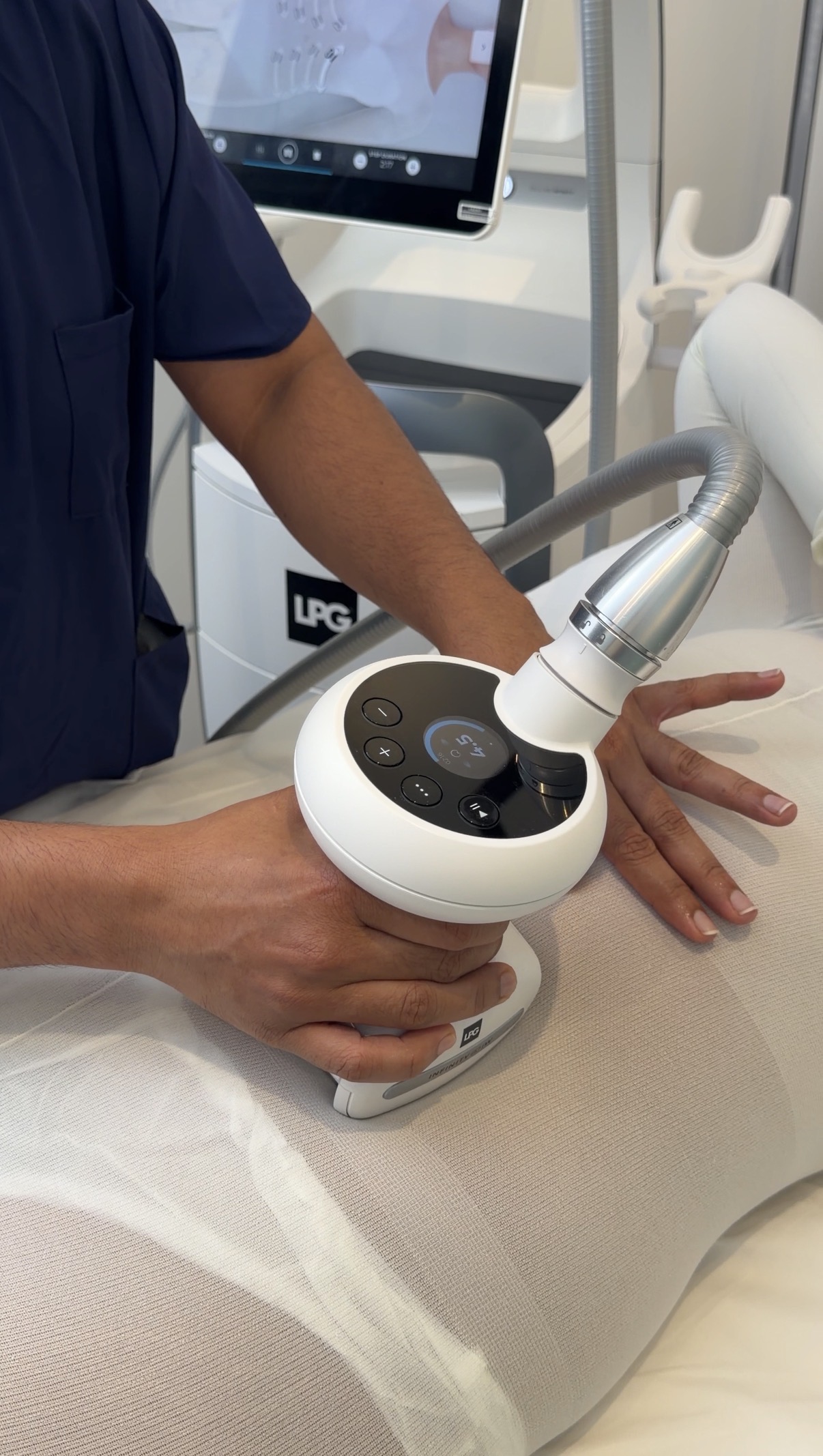 LPG Cellu M6 Infinity endermologie treatment at Omnia Lifestyle, Chiswick