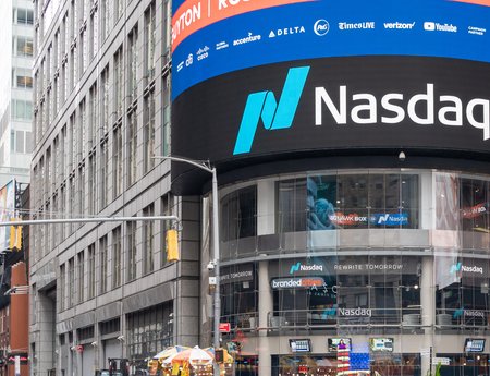 Nasdaq supera $5.200M en ingresos anuales por primera vez
