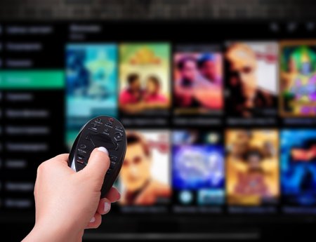 Netflix lanza oferta en efectivo de $82.700M por Warner Bros