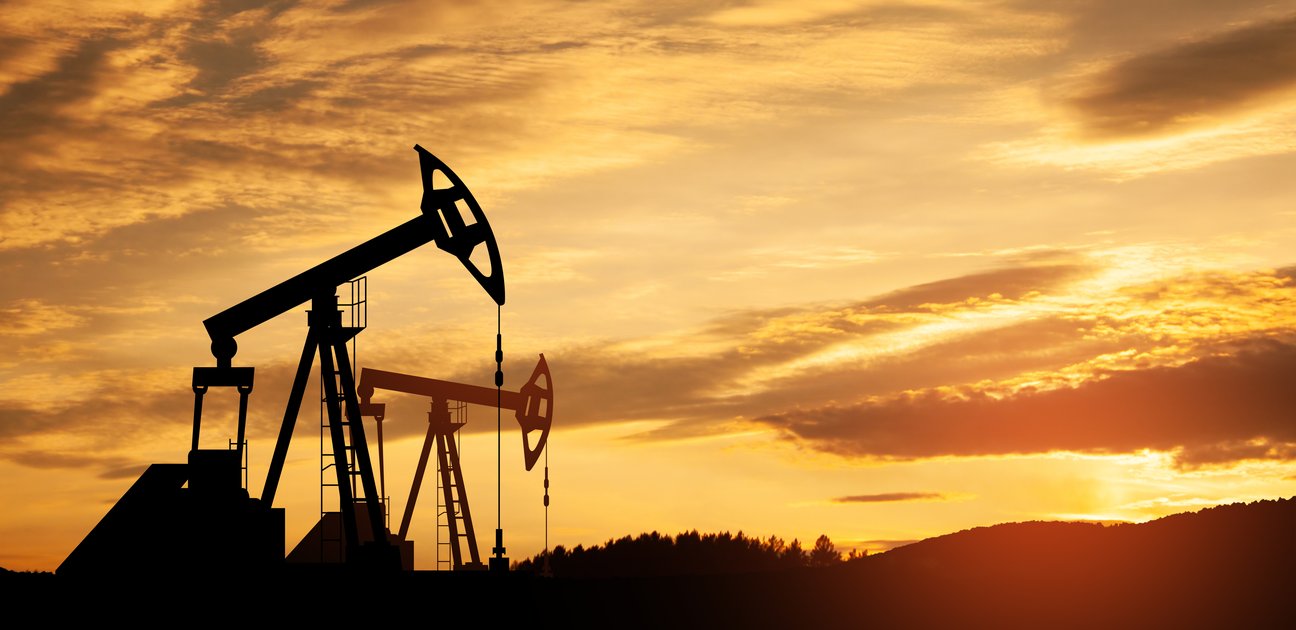 Precio del petróleo Brent supera 115 dólares, máximo desde 2022