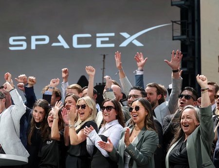 FxPro suma SpaceX vía CFD. No fue el primero