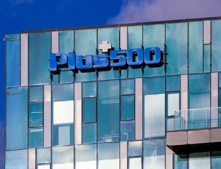 Plus500 lanza futuros sobre acciones individuales en EE.UU.