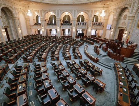 El Senado de EE.UU. aplaza el CLARITY Act a septiembre