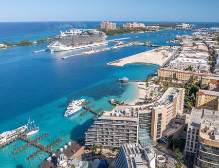 Plus500 entra a BIFCI, la asociación de CFDs en Bahamas