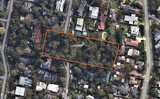 Aerial view of the land in Lower Plenty VIC, outlined in orange