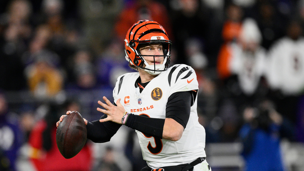 Cincinnati Bengals QB Joe Burrow winds up to throw against the Baltimore Ravens.