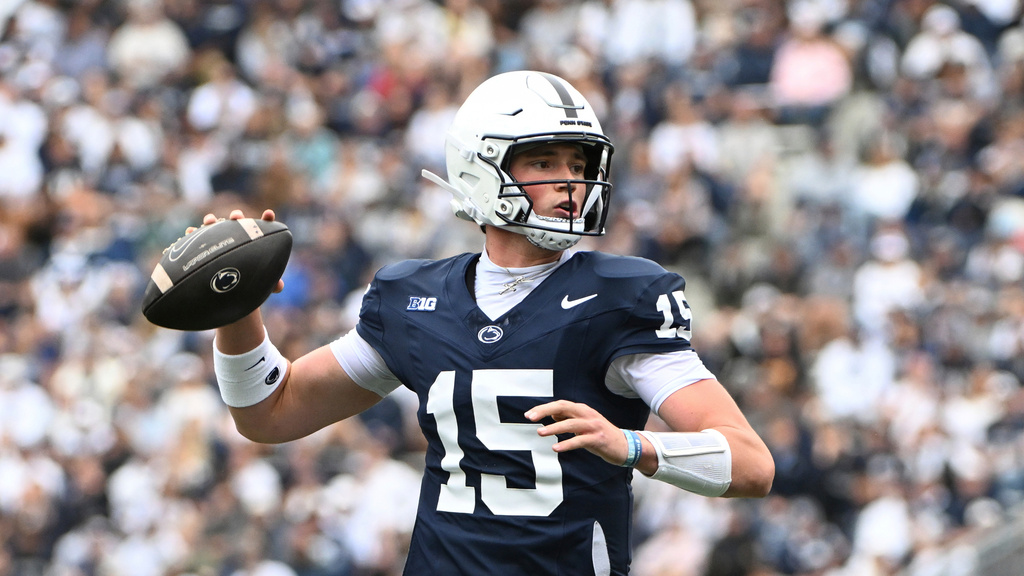 Penn State QB Drew Allar throws in a college football game. Allar is a top Oregon vs. Penn State pick in college football Week 5.