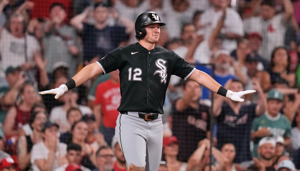 Chicago White Sox SS Colson Montgomery reacts during an MLB game against the Boston Red Sox.