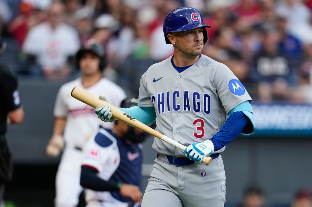 Chicago Cubs 3B Alex Bregman looks on during an MLB game against the Cleveland Guardians.