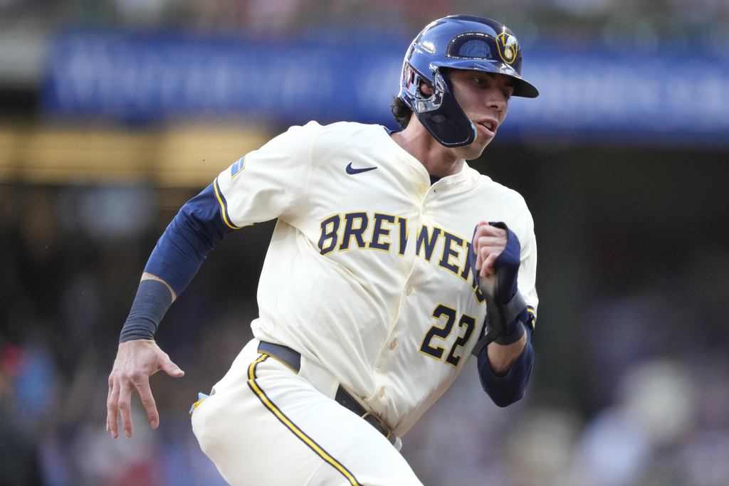 Milwaukee Brewers DH Christian Yelich runs during an MLB game against the Philadelphia Phillies.