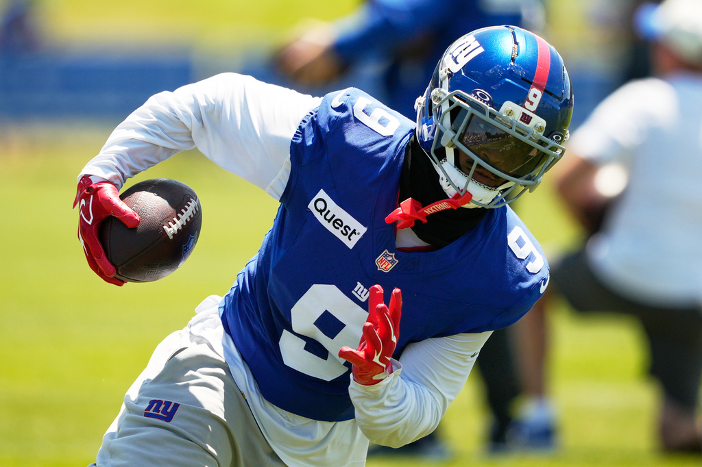 New York Giants' tight end Isaiah Likely practices during an NFL football training camp, Friday, July 31, 2026, in White Sulphur Springs, W.Va.