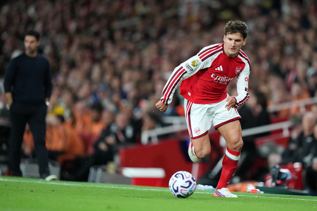 Arsenal star Christos Tzolis runs during a Premier League match against Coventry City.