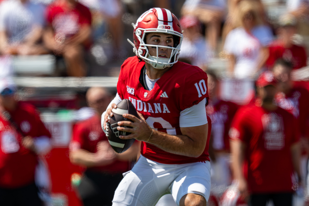 Indiana QB Josh Hoover drops back for a passing attempt vs. North Texas.