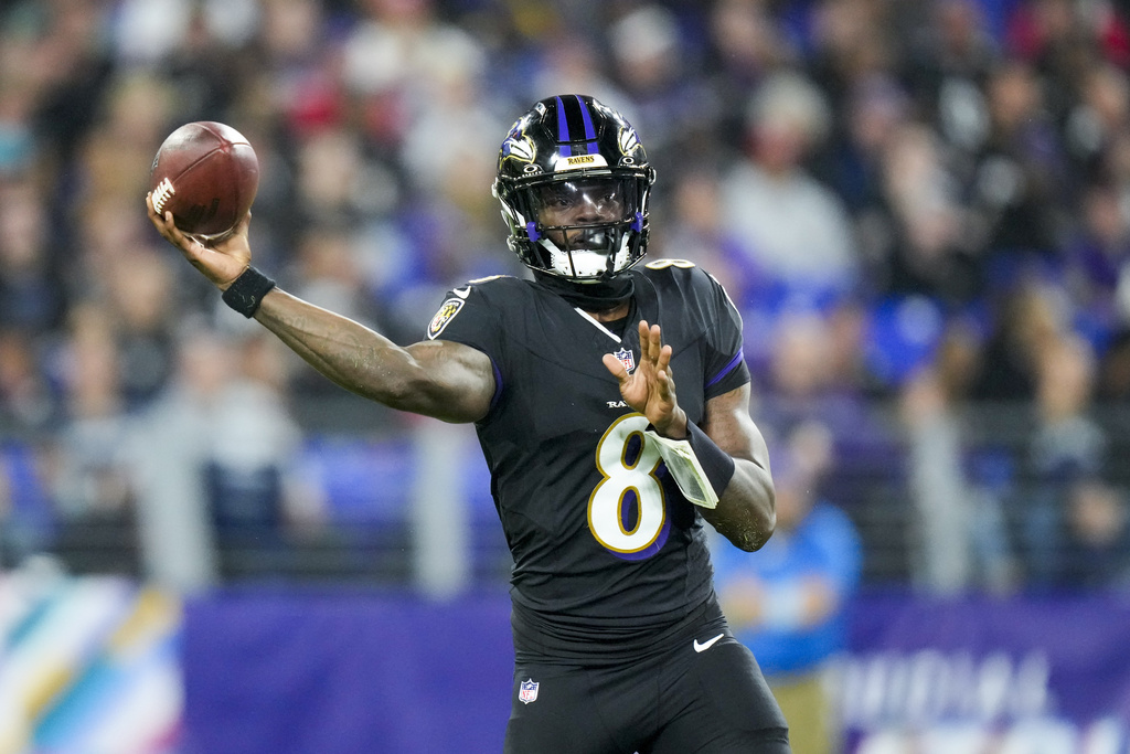 Ravens QB Lamar Jackson throws a pass during the second half vs. the Bills.