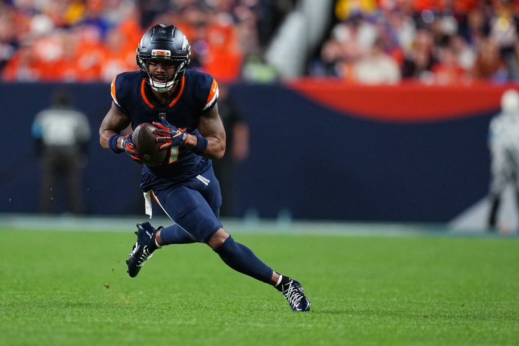 Denver Broncos WR Jaylen Waddle during an NFL game vs. the Los Angeles Rams.