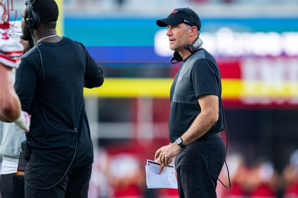 Western Kentucky Hilltoppers HC Tyson Helton during a college football game vs. Indiana.