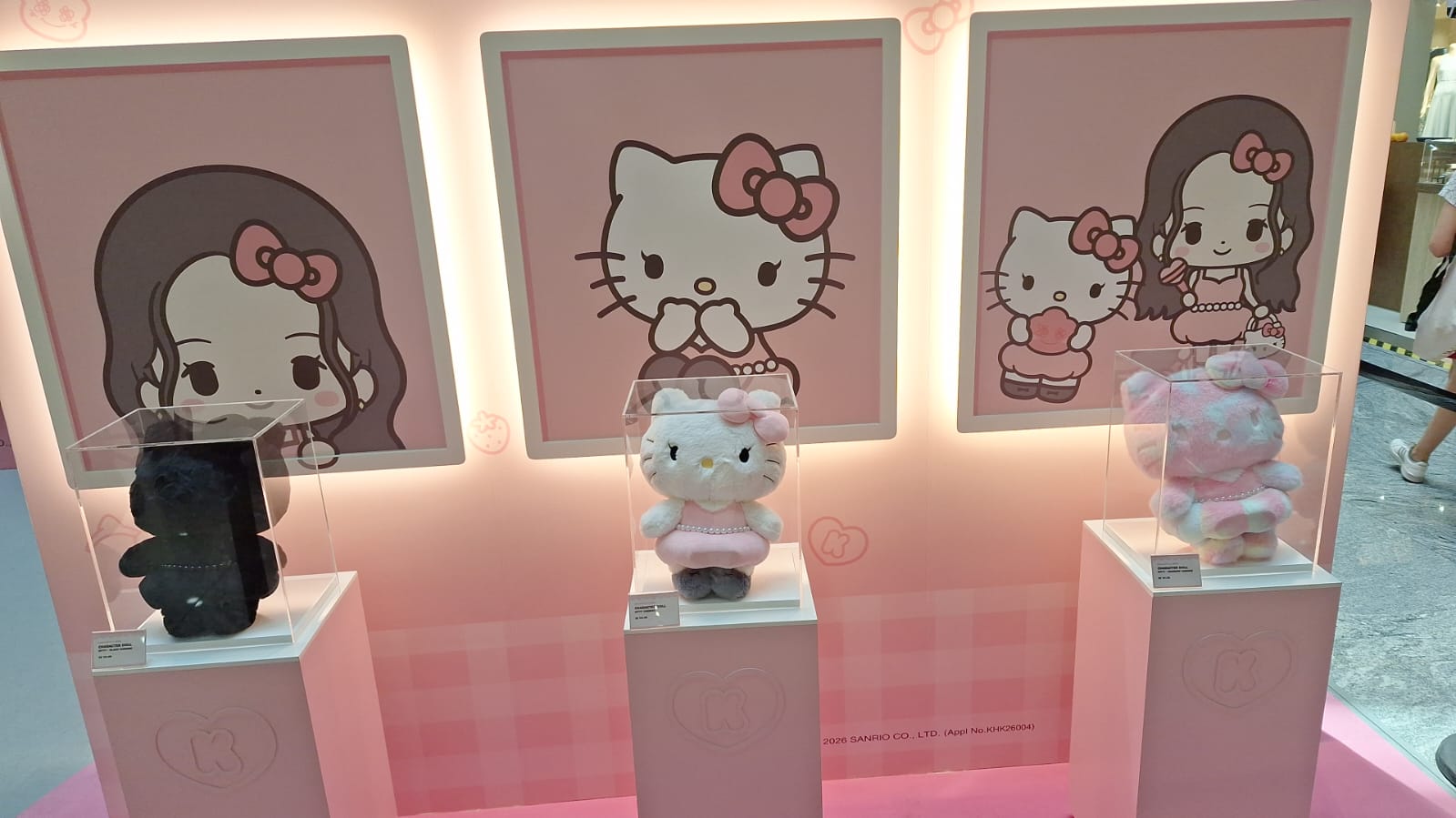 Behind the Hello Kitty x JISOO Pop-Up at Wisma Atria: How Teeni Brought 100,000 Fans Together