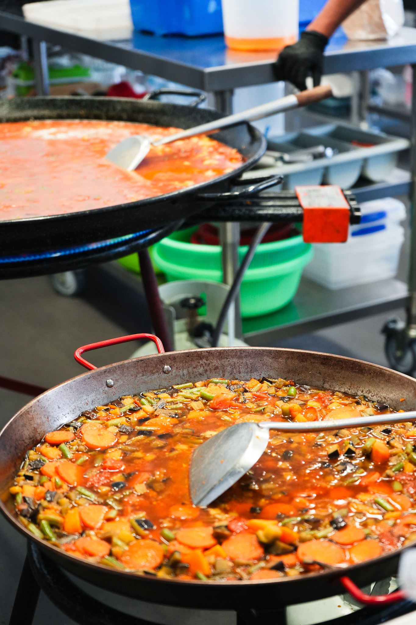 [background image] image of collaborative workspace (for a blockchain and cryptocurrency)