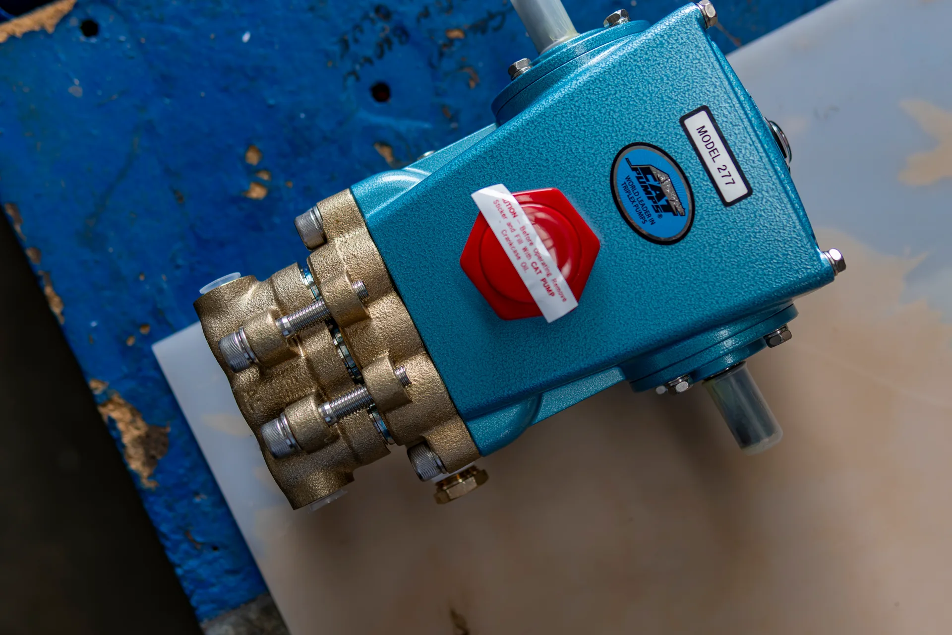 High-pressure pump head for a reverse osmosis system