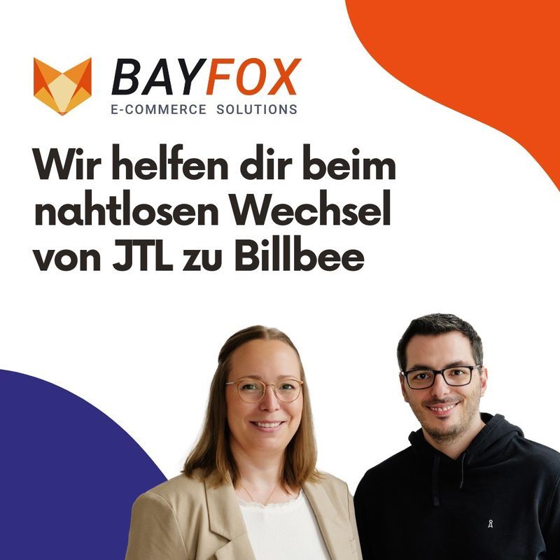 Porträt einer lächelnden Frau mit hellbraunem Haar und Brille neben einem lächelnden Mann mit schwarzer Kapuzenjacke und Brille vor weißem Hintergrund mit BAYFOX Logo und Text zur Unterstützung beim Wechsel von JTL zu Billbee.