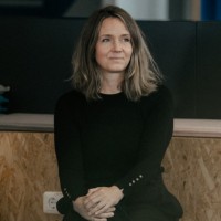 Porträt von Nicole Hrusa