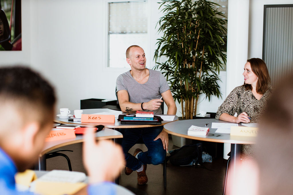 Trainingsruimte tijdens Think on Your Feet® programma