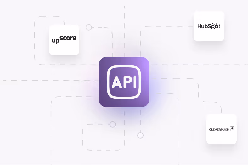 Zentrales violettes API-Symbol verbunden mit Logos von Upscore, HubSpot und CleverPush.