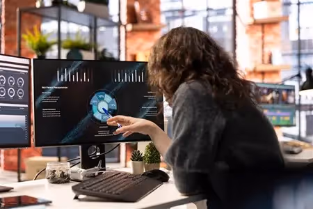 Visualizing Complex Data: Motion Graphics for FinTech