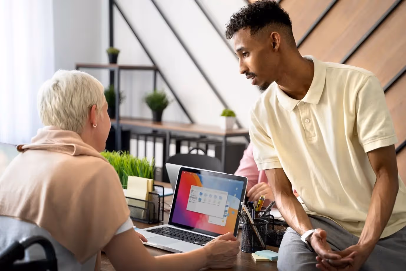 Personalized video outreach for B2B account-based marketing campaigns